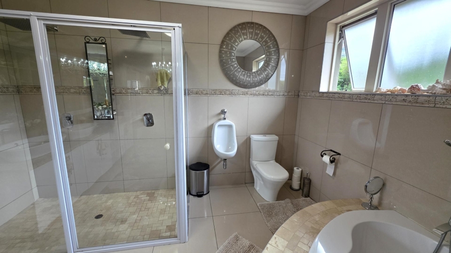 3 Bedroom Property for Sale in Caribbean Beach Club North West